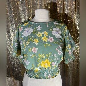 COPY - Green floral winged shirt